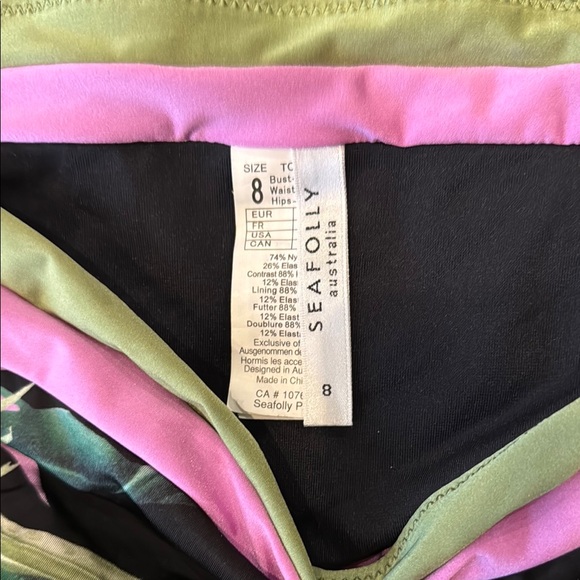 Tropical Print Bikini Set - Picture 3 of 5